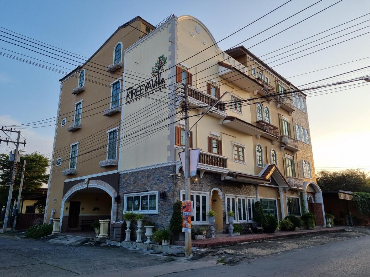 Kireeya Villa Фетчабури Екстериор снимка