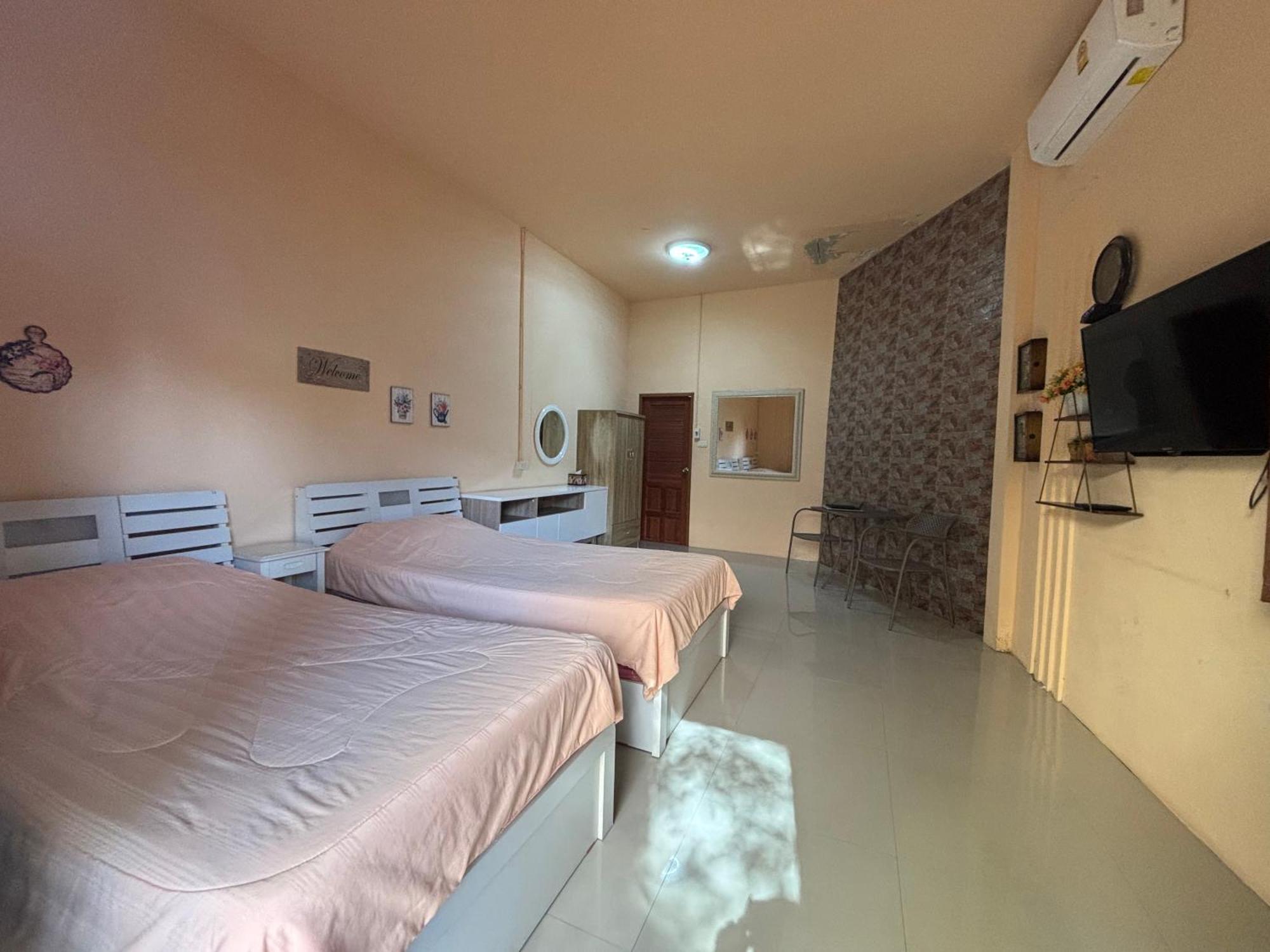 Kireeya Villa Фетчабури Екстериор снимка