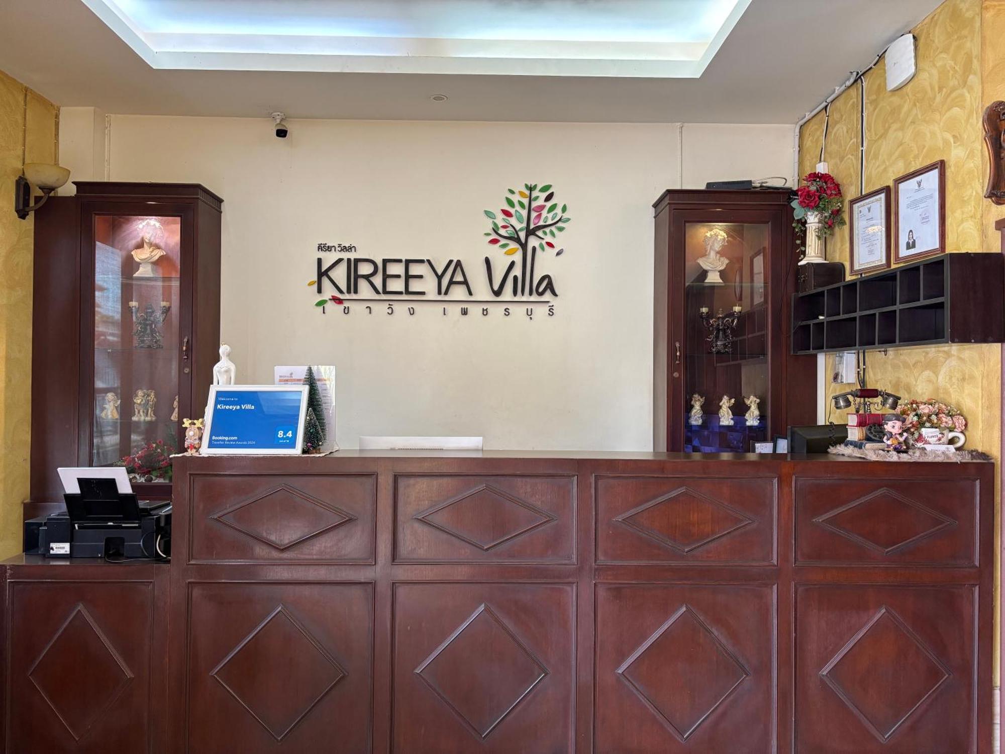 Kireeya Villa Фетчабури Екстериор снимка