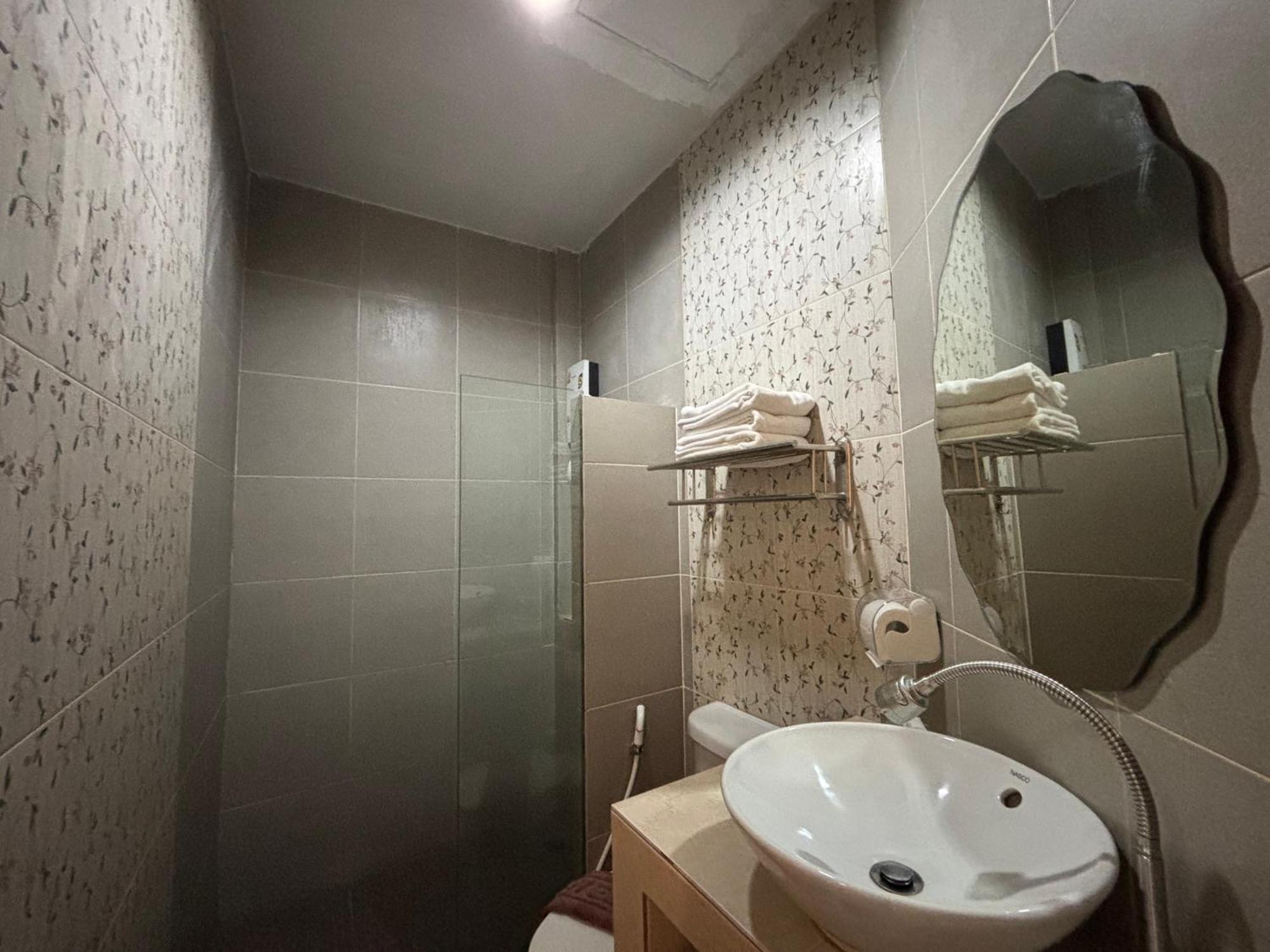 Kireeya Villa Фетчабури Екстериор снимка